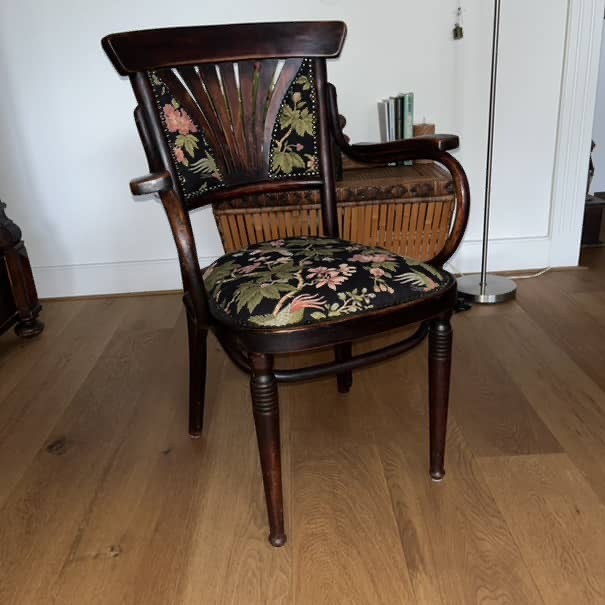 Stoffering Thonet stoel Stofferen Thonet
