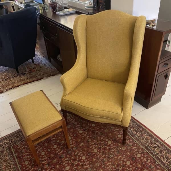 Stoffering klassiek fauteuil + hocker Stofferen klassieke fauteuil