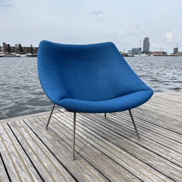 Herstoffering Artifort Oyster Herstoffering Artifort Oyster