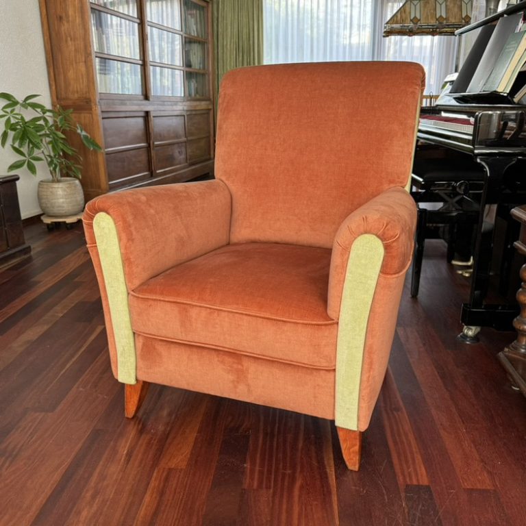 Stoffering klassieke fauteuil