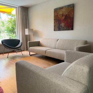 Herstoffering Artifort bankstel en stoel