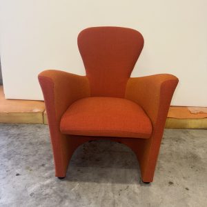 Herstoffering Leolux fauteuil